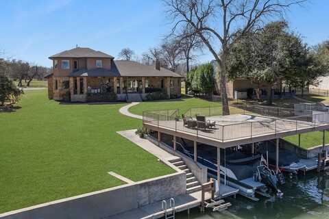 306 Bridgepoint Drive, Kingsland, TX 78639