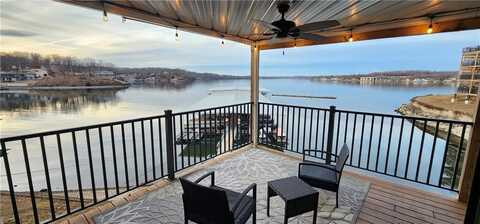 4 Sunrise Ridge Drive, Sunrise Beach, MO 65079