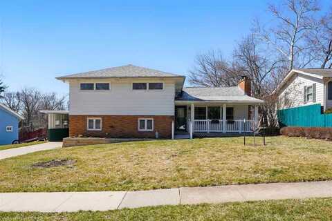 421 Crestview Ave, IowaCity, IA 52245