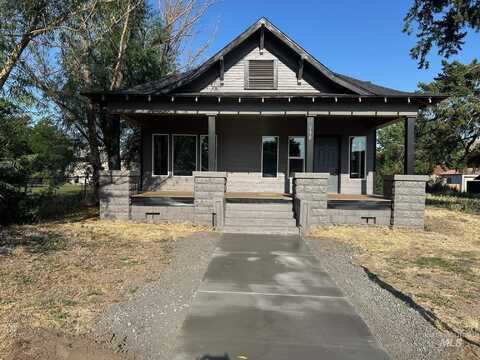 530 9th Street, Clarkston, WA 99403