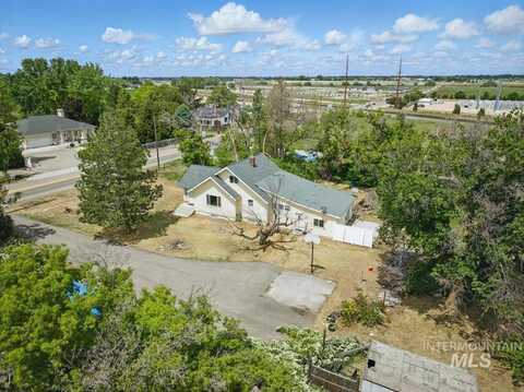 2124 S Happy Valley Road, Nampa, ID 83686