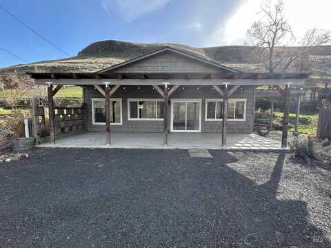 408 Harding St., Asotin, WA 99402