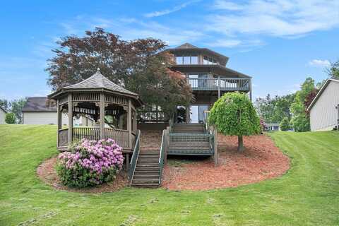 490 Skyline Drive, Horton, MI 49246