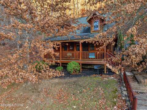 3221 Smoky Ridge Way, Sevierville, TN 37862