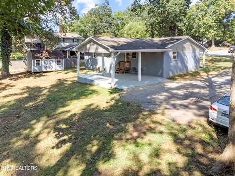 425 Sherwood Drive, Maryville, TN 37801