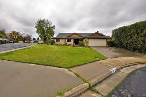 465 Mike Court, Lemoore, CA 93245