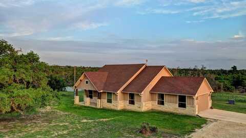 450 Jung Rd, Harper, TX 78631