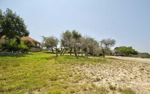 2004 Valencia Dr, Kerrville, TX 78028