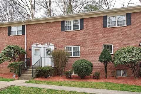 727 Castlegate Road, Charleston, WV 25303