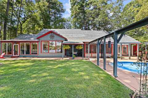 2022 W Lake Dr., Gladewater, TX 75647