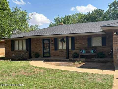 306 Parkwood Lane, Levelland, TX 79336