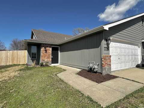 3726 Hartford Avenue, Lawrence, KS 66047