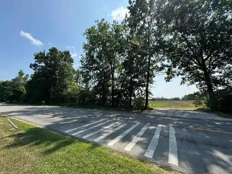 2000 Sutton, Adrian, MI 49221