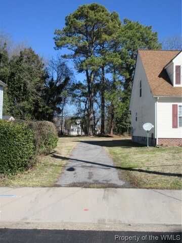 217 Downes St, Hampton, VA 23663