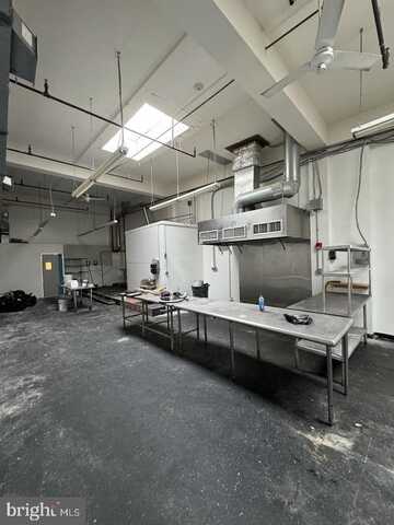 803 WASHINGTON BLVD, BALTIMORE, MD 21230