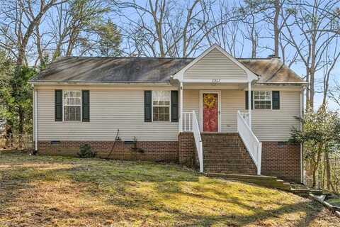 2907 Francis Chapman W, Williamsburg, VA 23185