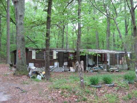 646 Sheepside RD, Laneview, VA 22504