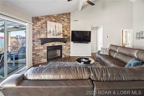 404 Regatta Bay Circle, Lake Ozark, MO 65049