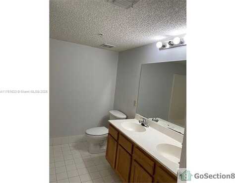9905 Westwood Dr, Tamarac, FL 33321