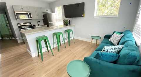 6828 NW 3rd Ave, Miami, FL 33150