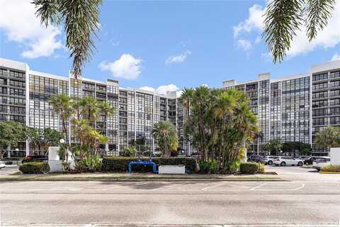 1000 Parkview Dr, Hallandale Beach, FL 33009