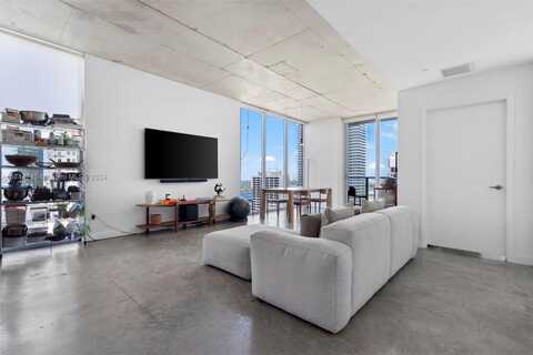 151 SE 1st St, Miami, FL 33131