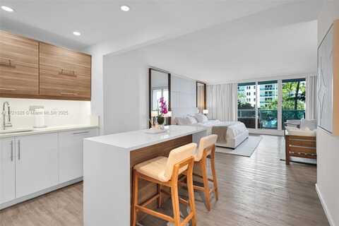 2301 Collins Ave, Miami Beach, FL 33139