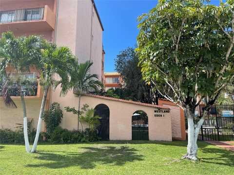 1950 W 54th St, Hialeah, FL 33012
