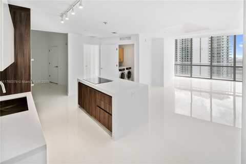 851 NE 1st Ave, Miami, FL 33132