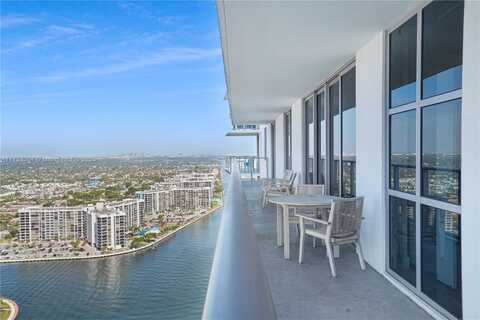 4010 S Ocean Dr, Hollywood, FL 33019