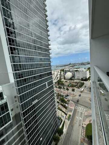 1040 Biscayne Blvd, Miami, FL 33132