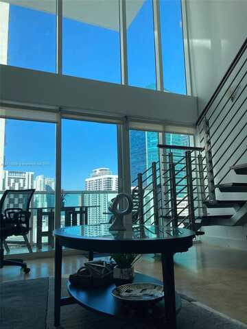 41 SE 5th St, Miami, FL 33131