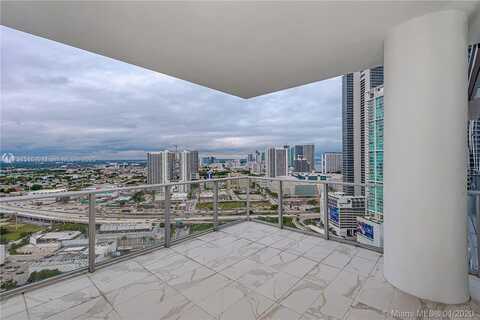 851 NE 1st Ave, Miami, FL 33132