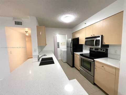 2451 Centergate Dr, Miramar, FL 33025