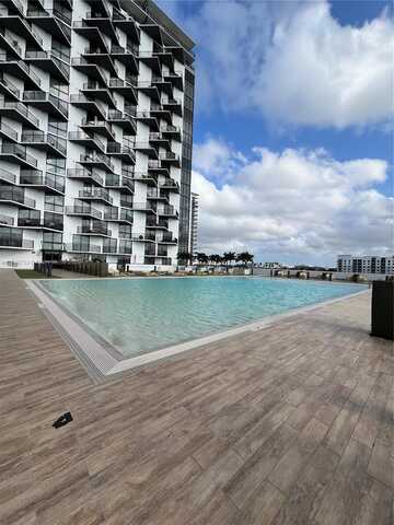 5252 NW 85th Ave, Doral, FL 33166
