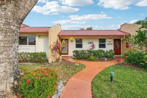 338 Lake Evelyn Dr, West Palm Beach, FL 33411