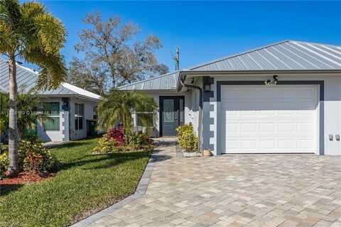 158 Village Circle, Labelle, FL 33935