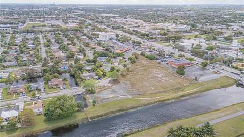 3900 NW 37th St, Lauderdale Lakes, FL 33309