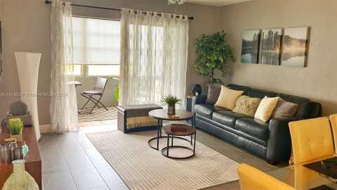 3990 NW 42nd Ave, Lauderdale Lakes, FL 33319