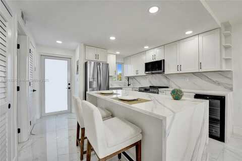 8900 Washington Blvd, Pembroke Pines, FL 33025