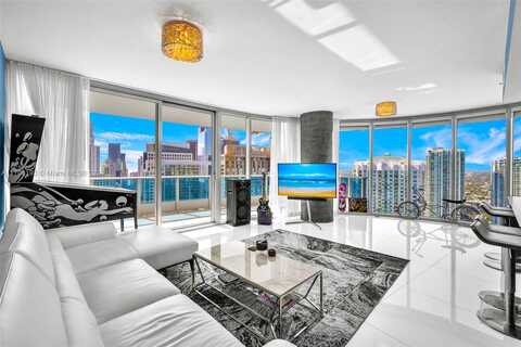 200 Biscayne Boulevard Way, Miami, FL 33131