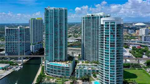 90 SW 3rd St, Miami, FL 33130