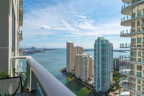 300 S Biscayne Blvd, Miami, FL 33131