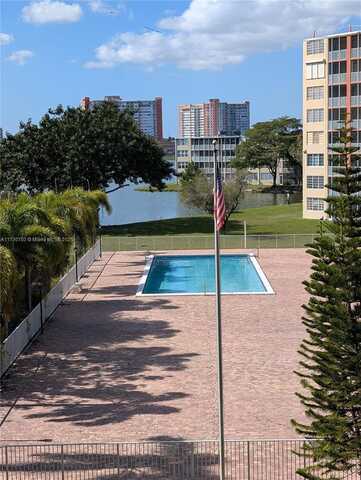 1750 NE 191st St, Miami, FL 33179