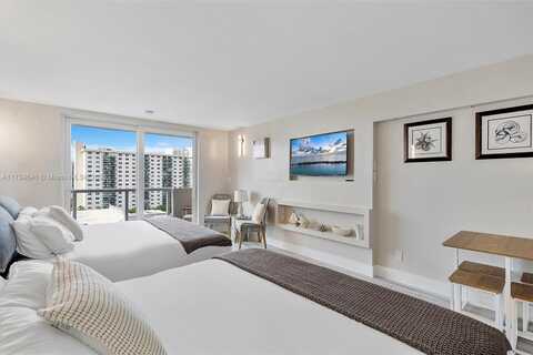 19201 Collins Ave, Sunny Isles Beach, FL 33160