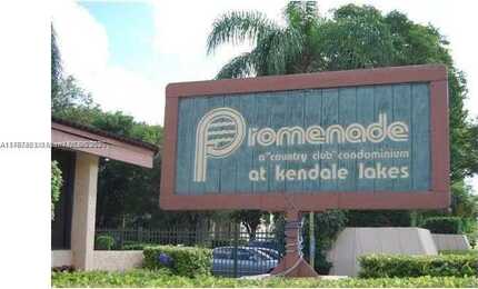 14311 N Kendall Dr, Miami, FL 33186