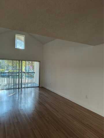 6296 NW 186th St, Hialeah, FL 33015