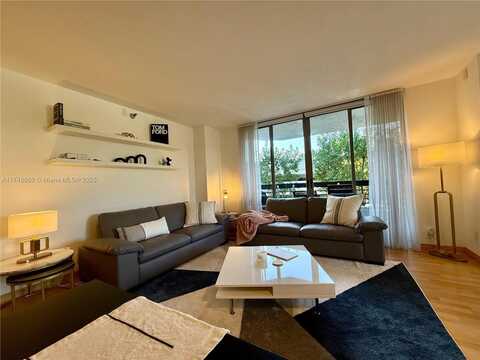 3400 NE 192nd St, Aventura, FL 33180