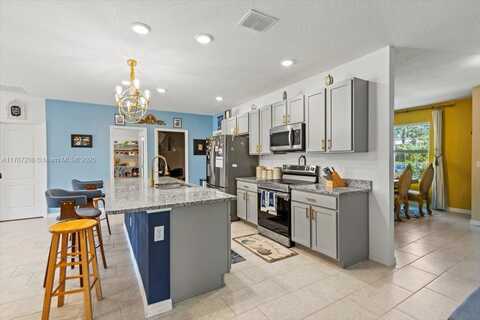 8865 100th Ct, Vero Beach, FL 32967