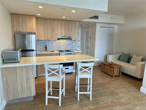 1720 Harrison St, Hollywood, FL 33020